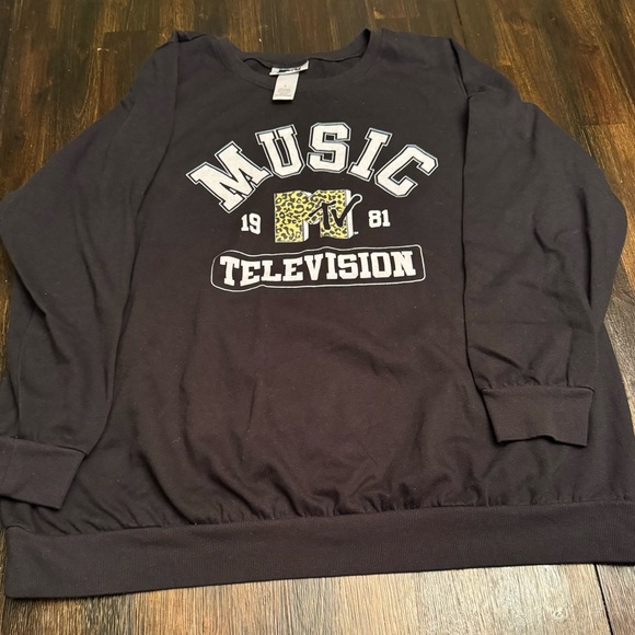 ***Pre-Loved*** Torrid Size 3 MTV Sweatshirt - Picture 4 of 5